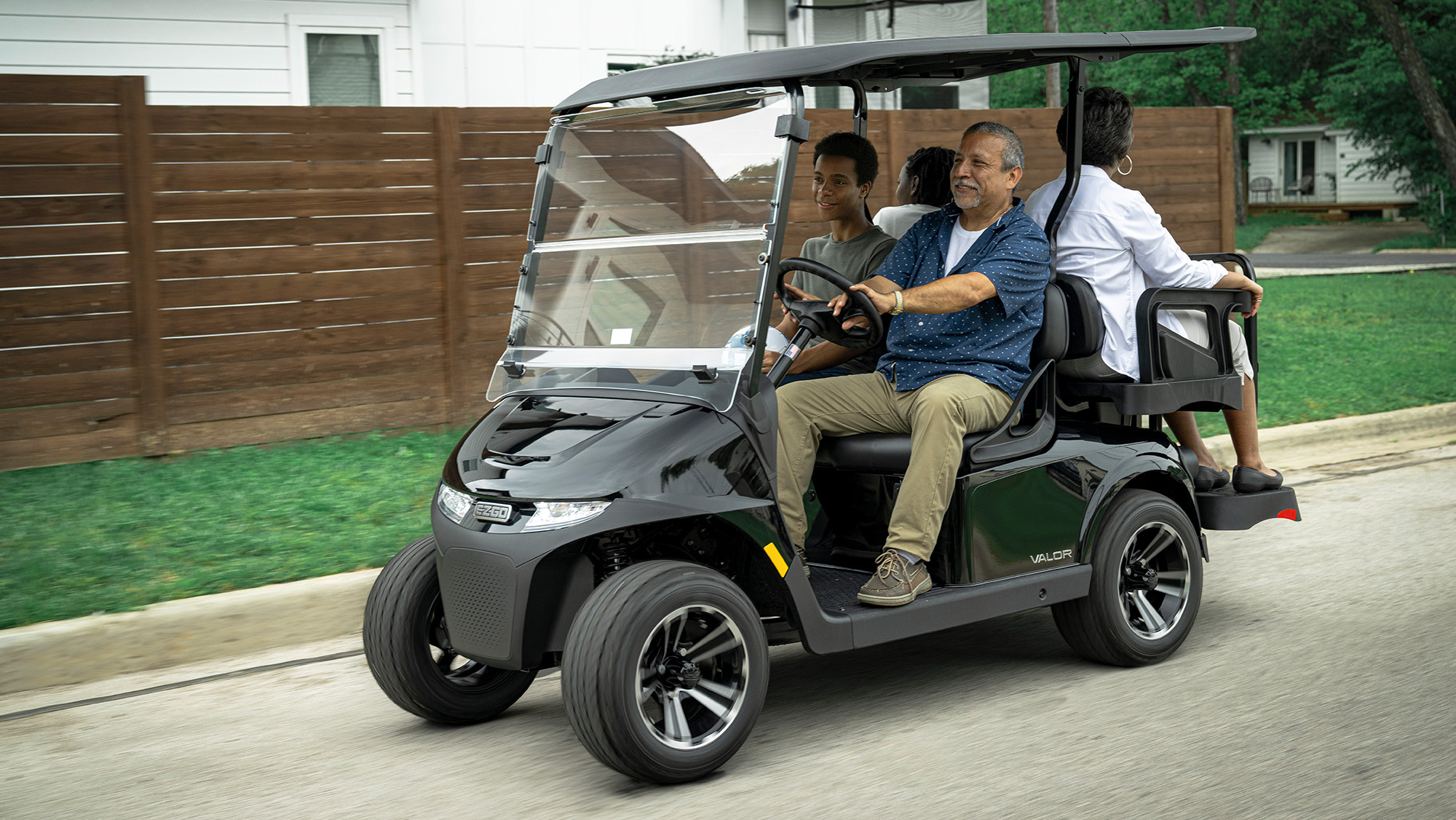how much does an ezgo golf cart weigh