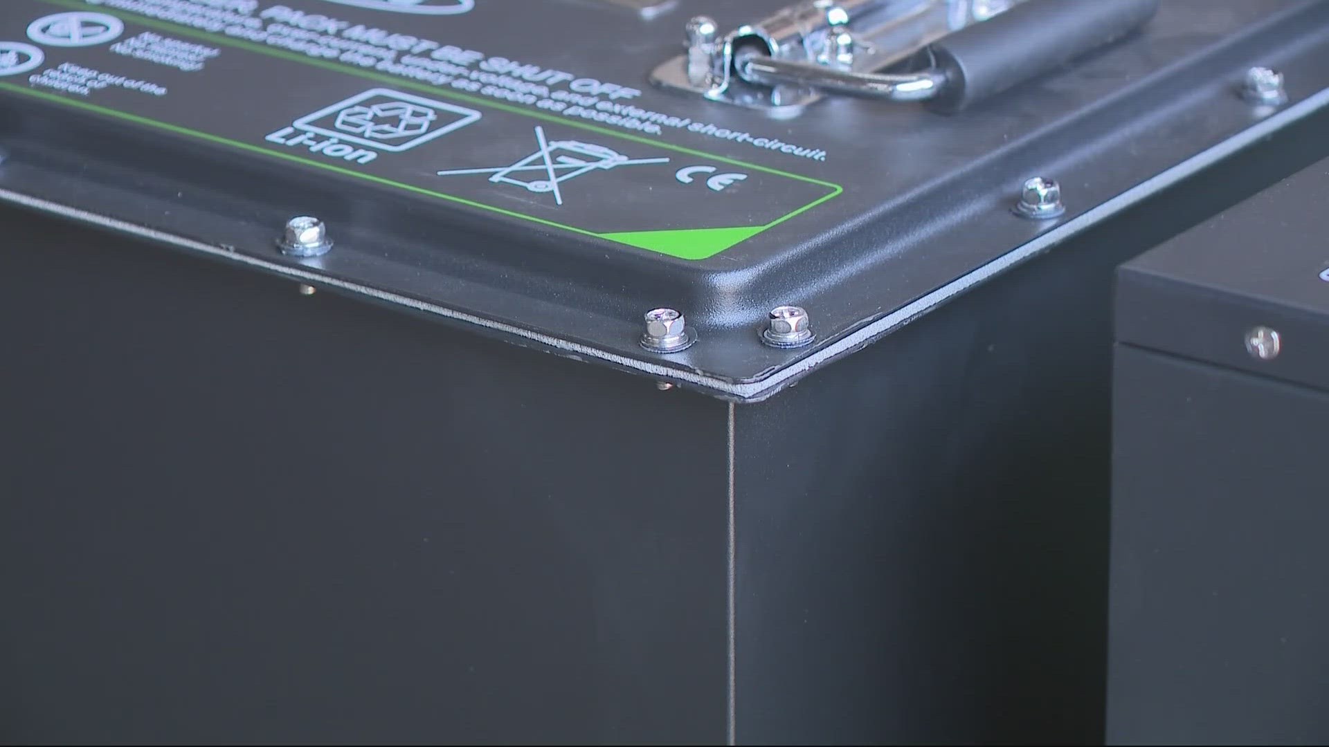 Are lithium golf cart batteries safe